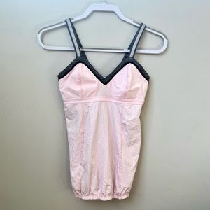 EUC Lululemon V Neck Tank